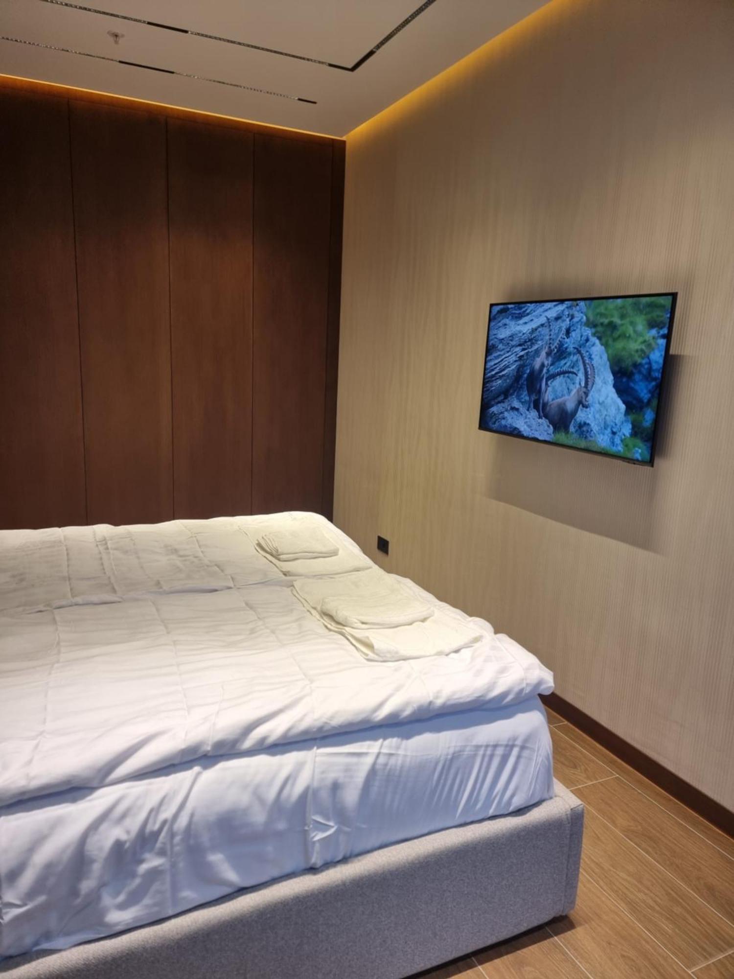Premium Apartment In Porta Batumi Tower ภายนอก รูปภาพ