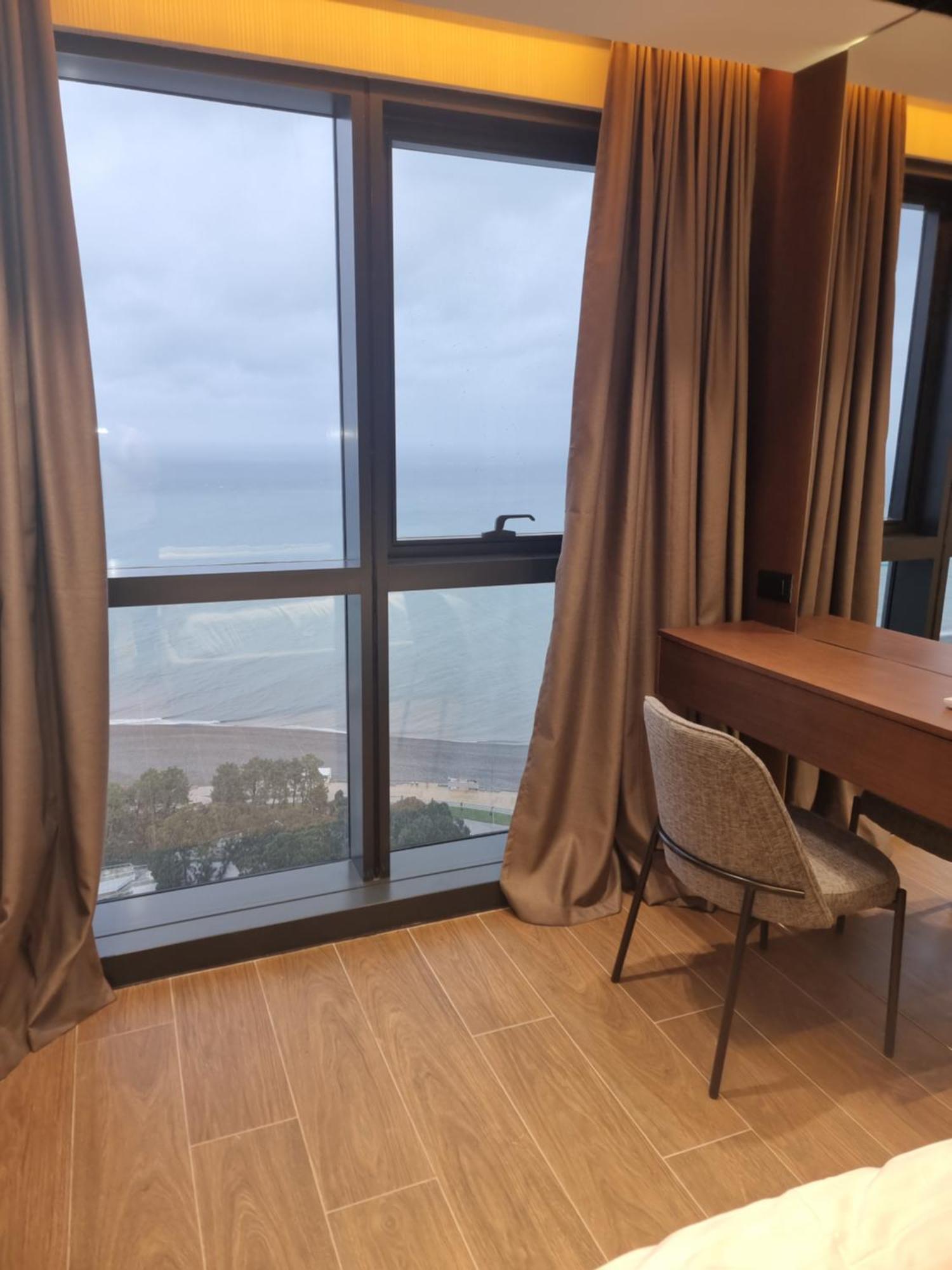 Premium Apartment In Porta Batumi Tower ภายนอก รูปภาพ